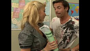 Горячее порево в учебном заведении