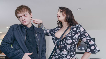 Пасынок натворил хулиганств и будет наказан мачехой она заставит его ебаться