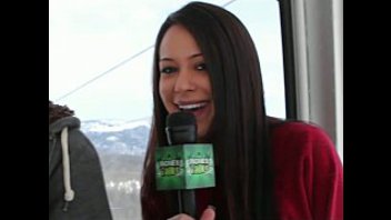 Минет в движущемся подъёмнике и молодка прыгающая на члене