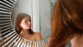 Сисястая молодка имеет  много опыта в ебле