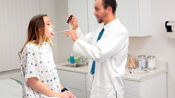 Доктор  ее осматривает и трахает,  Эверли Хейз (Everly Haze)