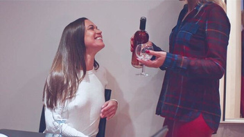 Куни в исполнении  жарких лесбиянок