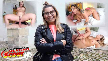 Готова  подставлять свои  дыры