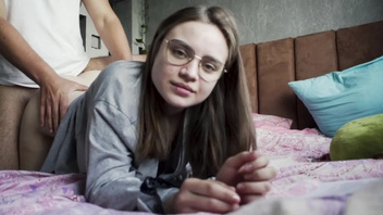 Раком  надавал молодке по дыре