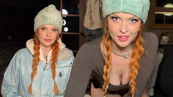 Рыженькая грудастая  телочка круто жарится