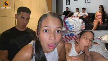 Горячая ебля с рабочими шлюшками