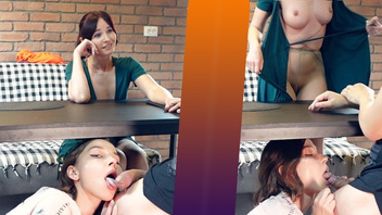 Одна курва сосет хуй, вторая смотрит