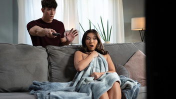 Пацан натянул девушку азиатку