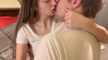 Оральные ласки с любимой девкой