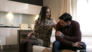 Устроил еблю для шикарной телочки