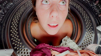 Дал пышногрудой телке отсосать и отодрал