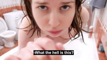 Натянул на свой хуй помытую девчонку