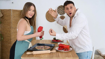 Сиськастая Амалия (Amalia Davis) круто ебется