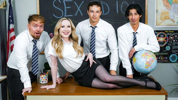 Члены отодрали секси телочку