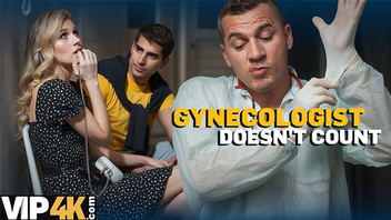 Осмотрел телочку и мощно ее натянул