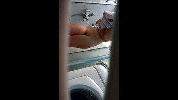 Слежка в душе