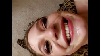 Сняли тёлку для группового веселья