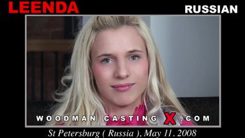 Русская светловолосая девушка хочет работать в порно, и по этому пришла на кастинг Вудмана