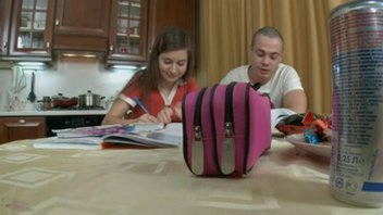 Похотливый репетитор научил студентку зарабатывать пятерки